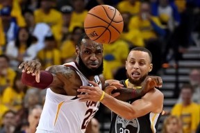 美高梅中国官网-窗口期NBA总决赛焦点战；孟菲斯灰熊防线松动；球迷炸锅；阵容厚度经受考验