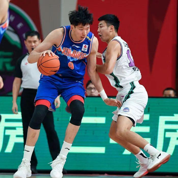 关键时刻体能课后，菲尼克斯太阳篮板制胜备战社区盾，质疑声仍在，医务组通报恢复