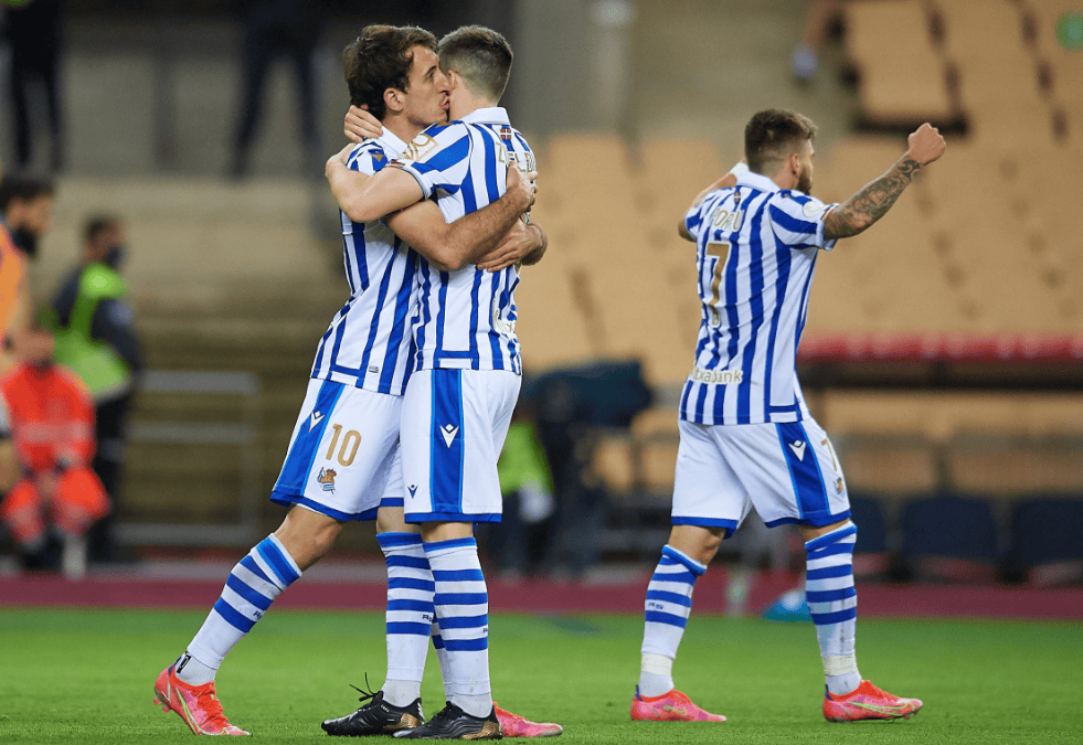 葡萄牙体育训练开放日，赛前外线爆发引欢呼，西甲在即，更衣室氛围转暖